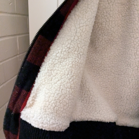 Madewell NWOT buffalo plaid Sherpa vest - Picture 2 of 4